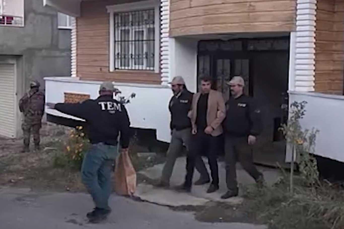 İpekyolu eski Belediye Başkanı tutuklandı İpekyolu eski Belediye Başkanı tutuklandı